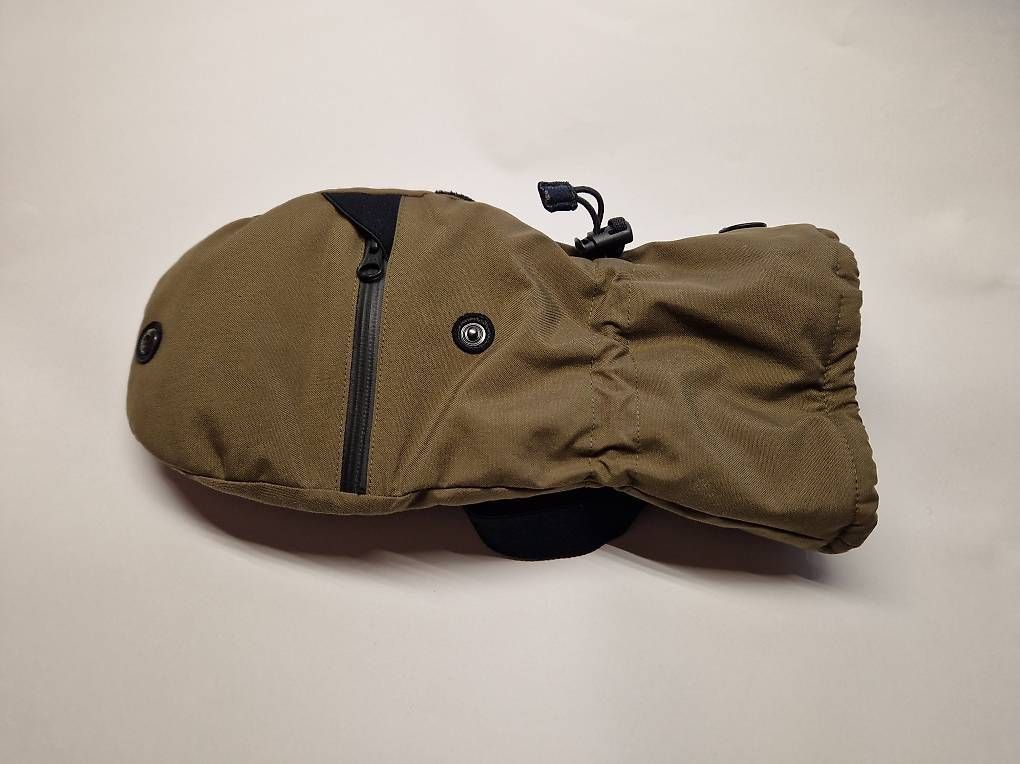Guanti & manicotti: CH-Armee Winterhandschuhe Gr 9 – Usato da Adligenswil venduto da Rotho 1