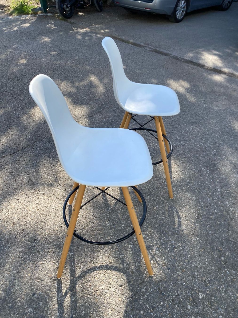 Seggioloni: Lot de 2 chaises de bar blanches – Usato da St-Blaise venduto da Windy2 2