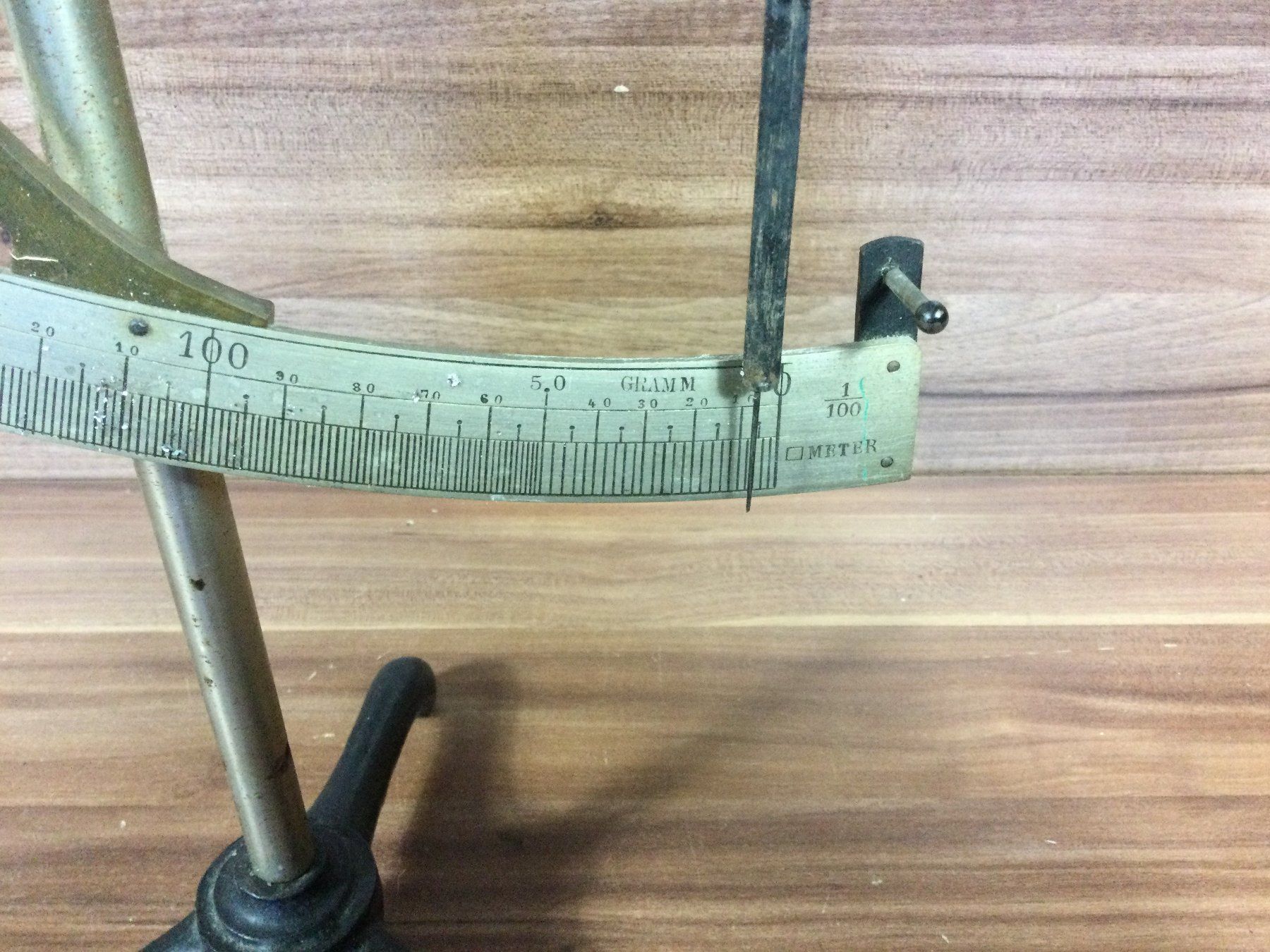 Outils anciens: Antike Papierwaage oder Fadenwaage – D'occasion à Wangen SZ par kuriosum12 1
