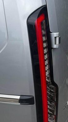Ford Tutti i ricambio: Dunkle LED-Leuchten für Ford Transit Custom Vans – Nuovo e nell'imballaggio originale da Oberentfelden venduto da Gdsign 3