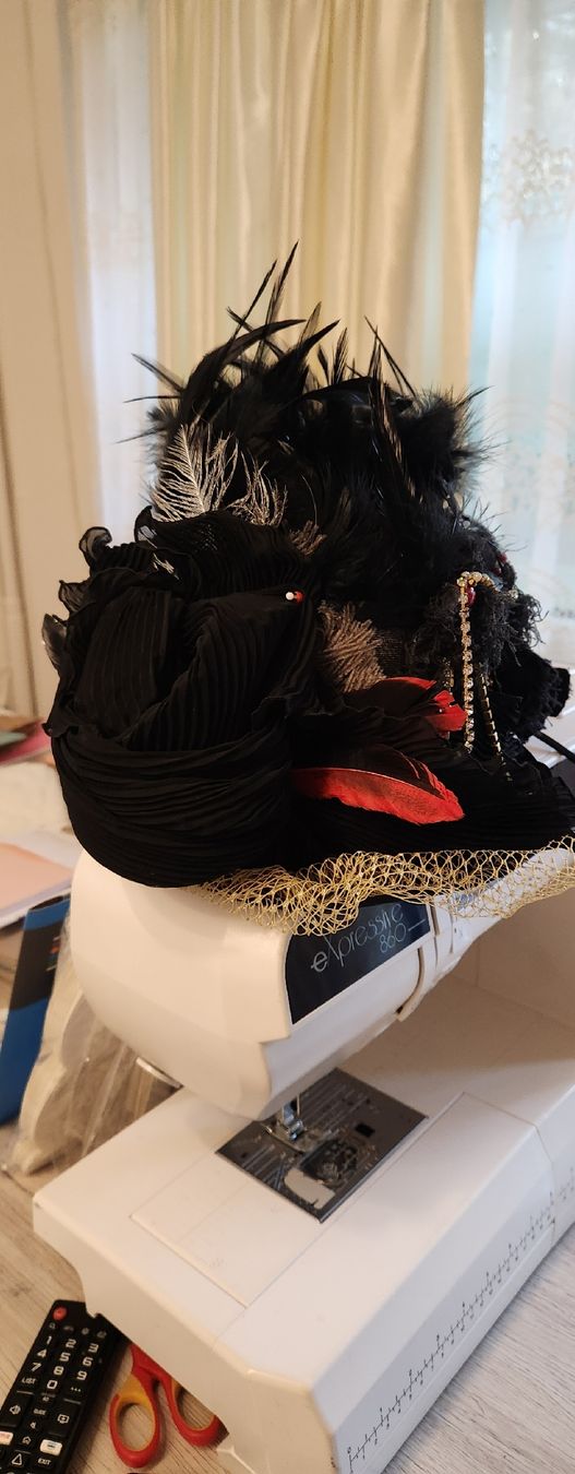 Kostüme: carnevale Giacca da domatrice Circo +Cappello piume e strass – Gebraucht aus Zürich von gra_lj62 2