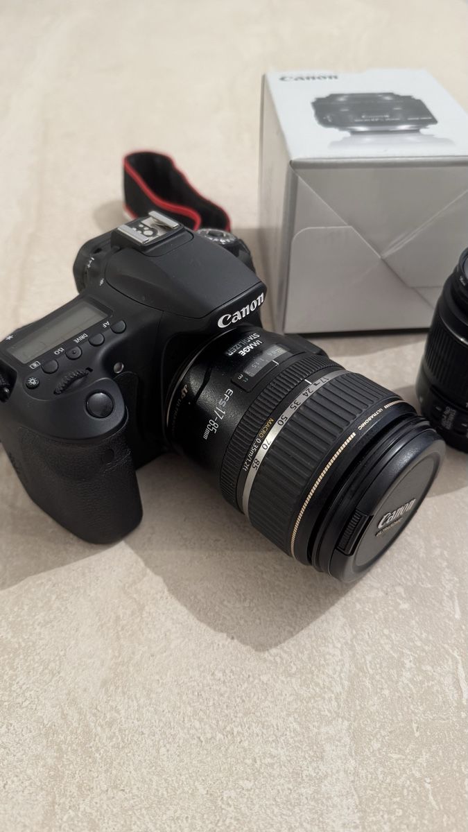 Canon Fotocamera: Canon EOS 60D mit 3 Objektiven und Akku. – Usato da St. Gallen venduto da D.Bimaru 1