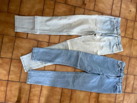 Lot 2 pantalons Taille 40 maman