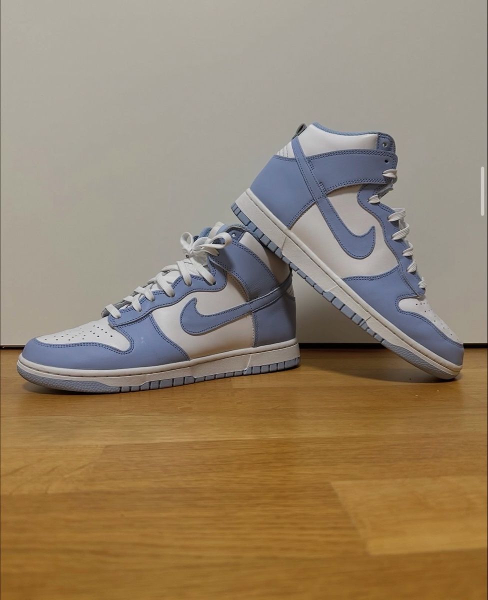 Nike Chaussures hommes: Nike Dunk High "Aluminium" – D'occasion à Basel par Kevinbuckcards