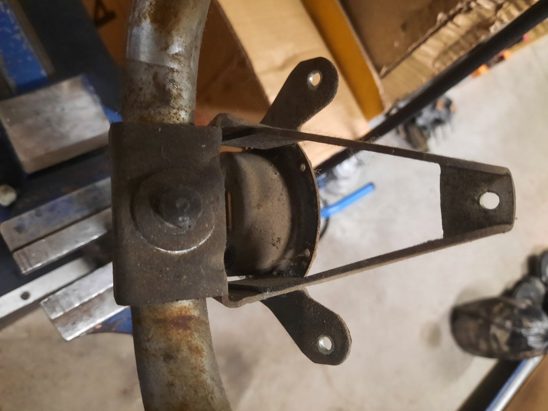 Piaggio Mofas: Piaggio Ciao Hupenhalterung mit Hupe – Gebraucht aus Rorbas von Fugsuzo 1