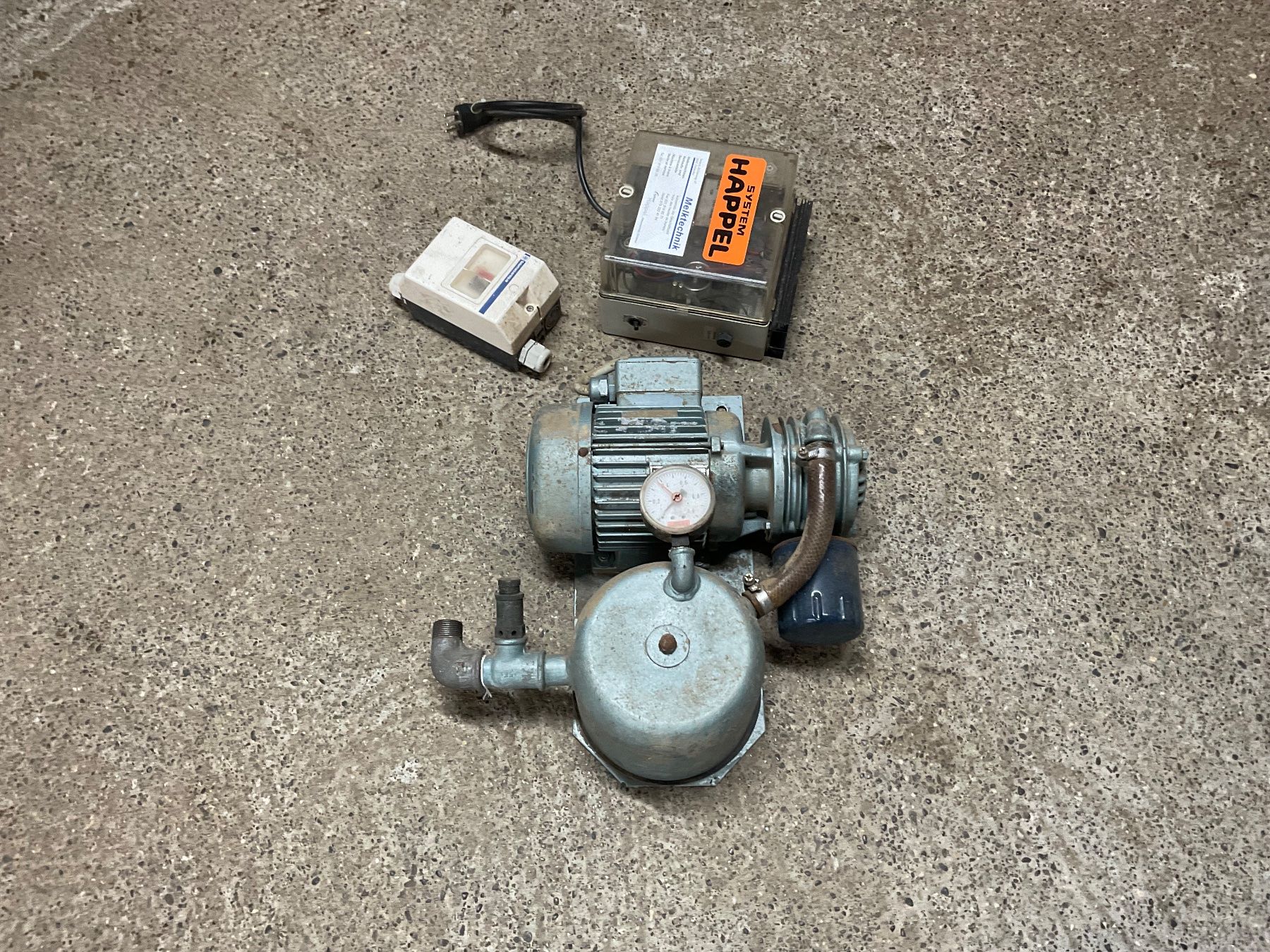 Tutte le macchine: Happel Kompressor für Melkmaschine – Usato da Eschenbach LU venduto da Resu685 3