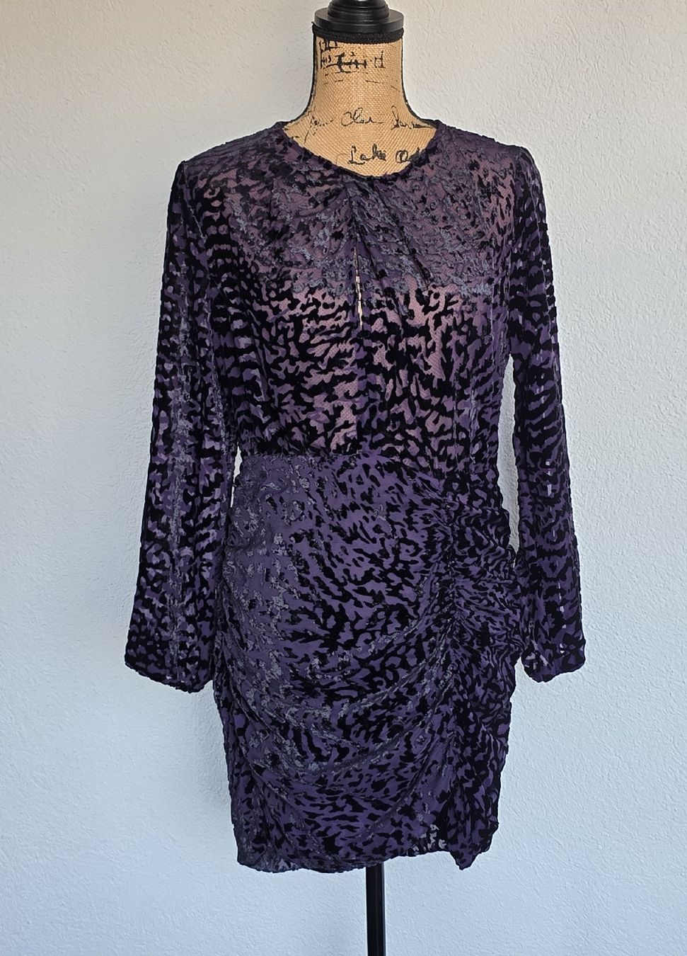 Mango Vestiti: Elegantes Samt Kleid von Mango, Grösse M – Nuovo (secondo la descrizione) da Rheinsulz venduto da Gilea 1