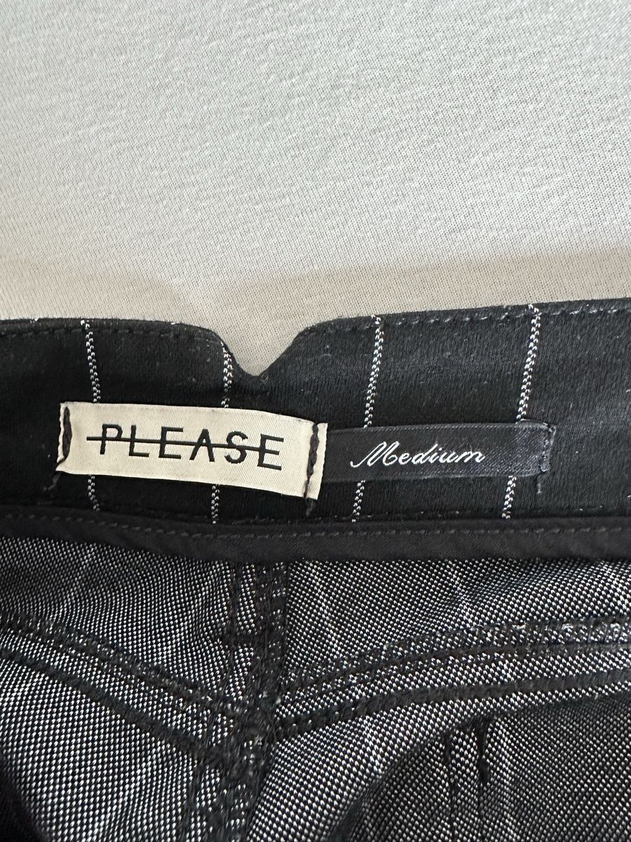 Please Jeans Hosen: Please Stoffhose mit Nadelstreifen - M – Gebraucht aus Arbon von lua_sl9k 4