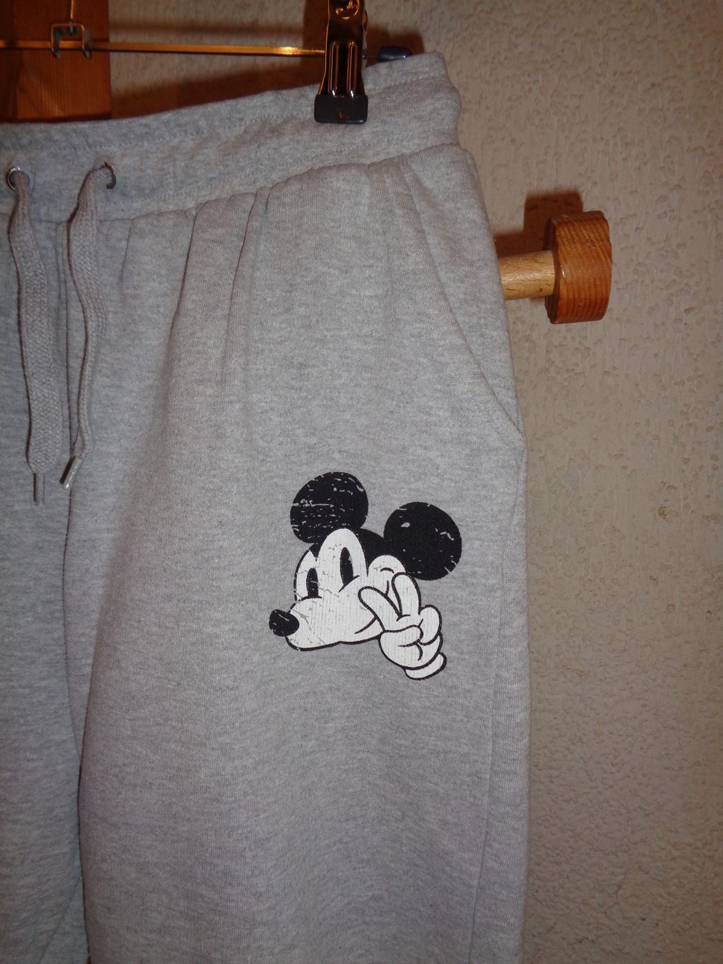Pantaloni: Training gris Mickey, M – Usato da La Chaux-de-Fonds venduto da Shana_aaa 1