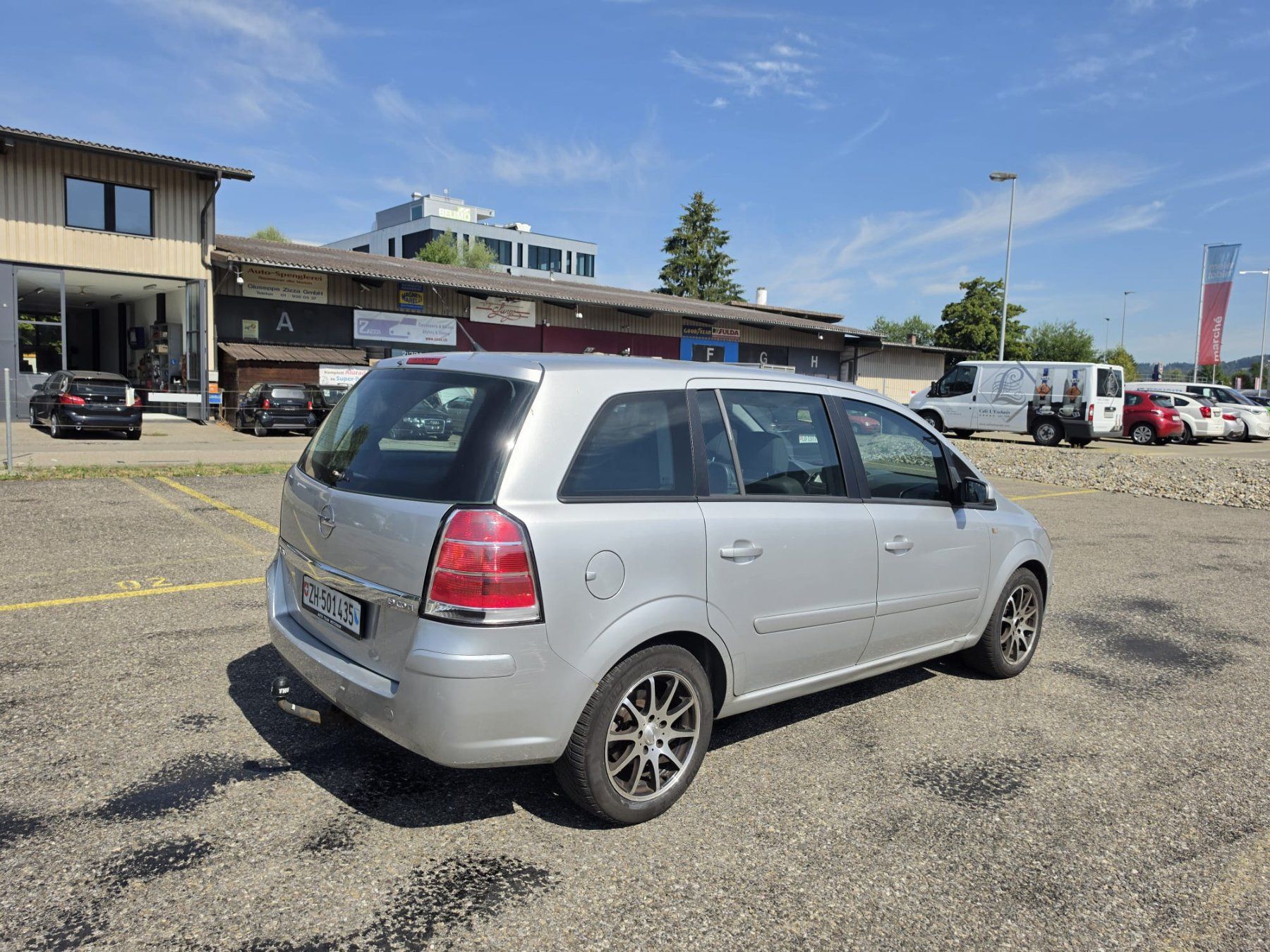Opel Autos: Opel Zafira – D'occasion à Hinwil par Ivaivy 2
