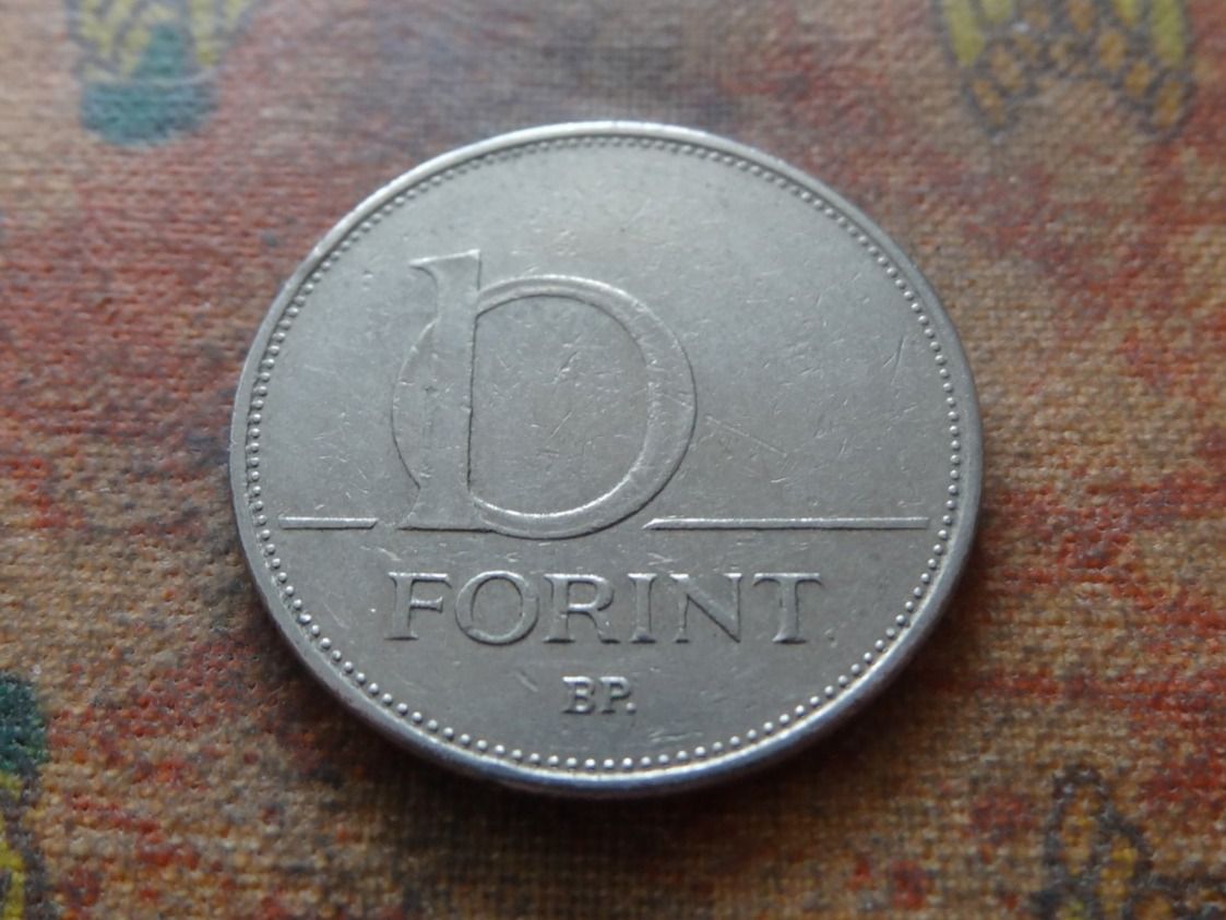 Toutes les monnaies: HONGRIE  10  Forint  2005 – D'occasion à Romanel-sur-Lausanne par Swift13 1