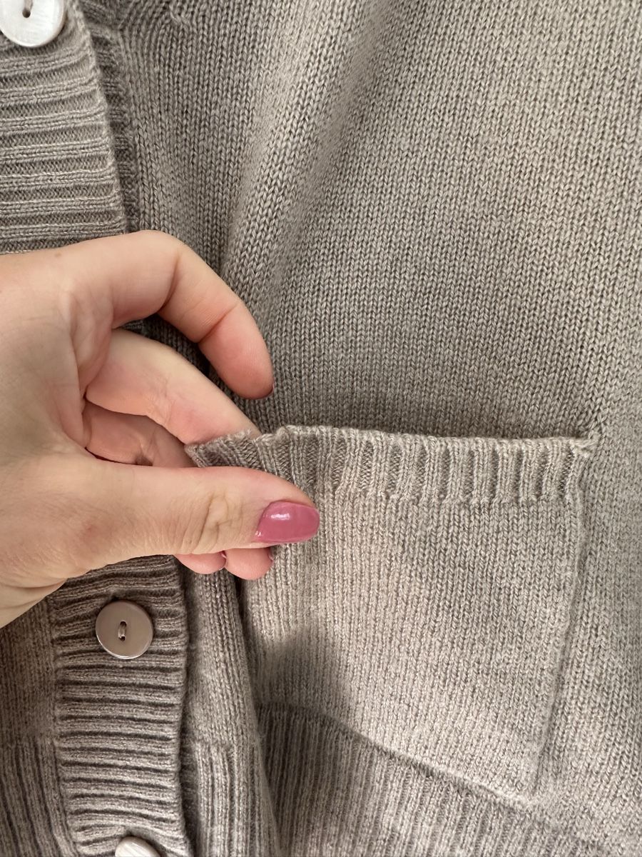 Max Mara Maglioni & Felpe: MaxMara beige cardigan 100% cashmere – Usato da Uster venduto da Monika_OB 5