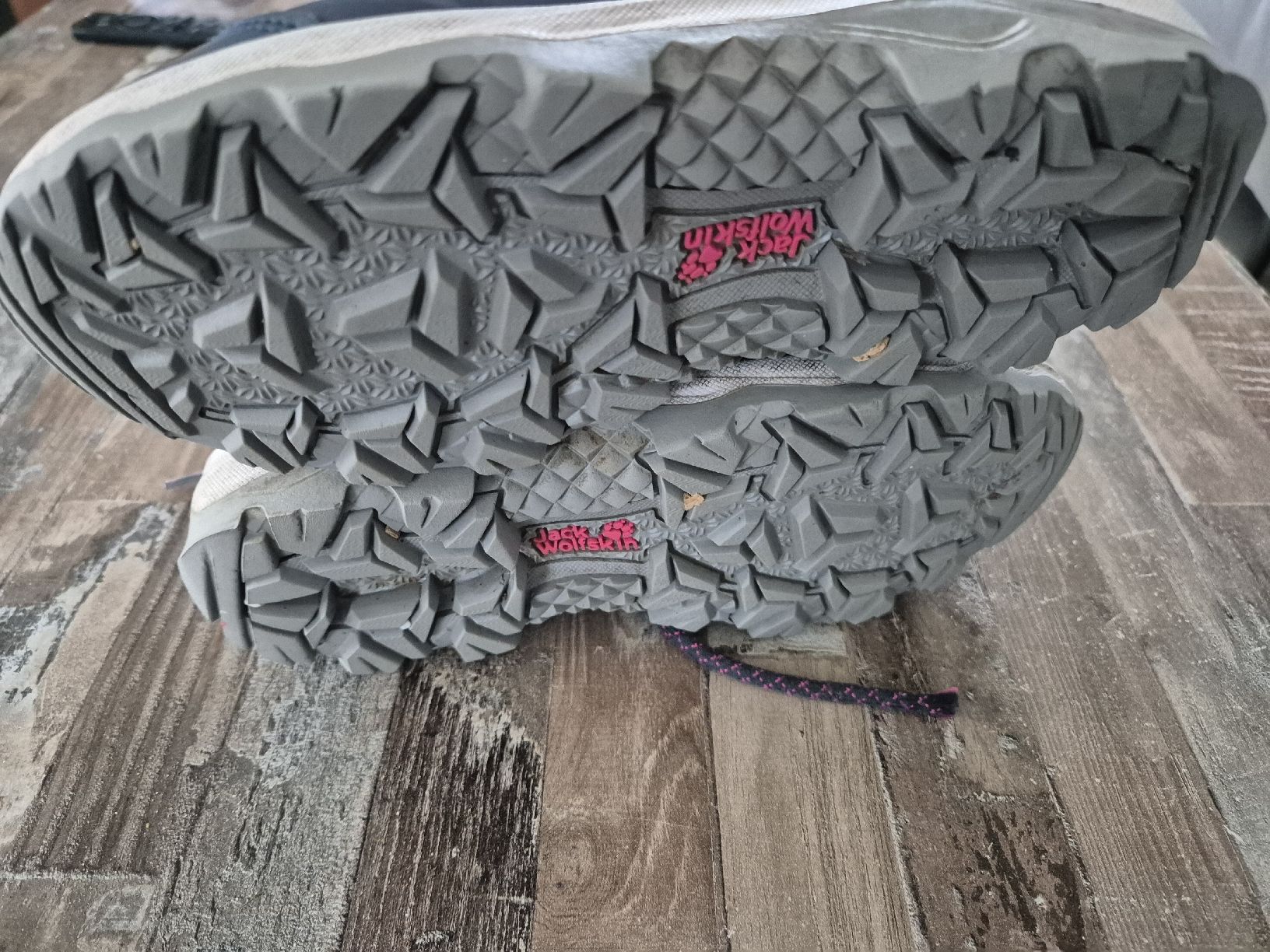 Jack Wolfskin Scarpe per ragazze: Jack Wolfskin Wanderschuh Gr.34 – Usato da Balsthal venduto da Cunny 2