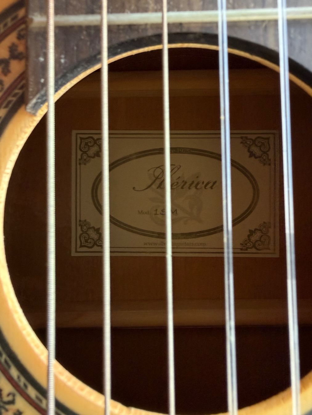 Strumenti musicali: Guitare classique Iberica mod. 1SM – Usato da St-Gingolph venduto da GoldenKeys 3
