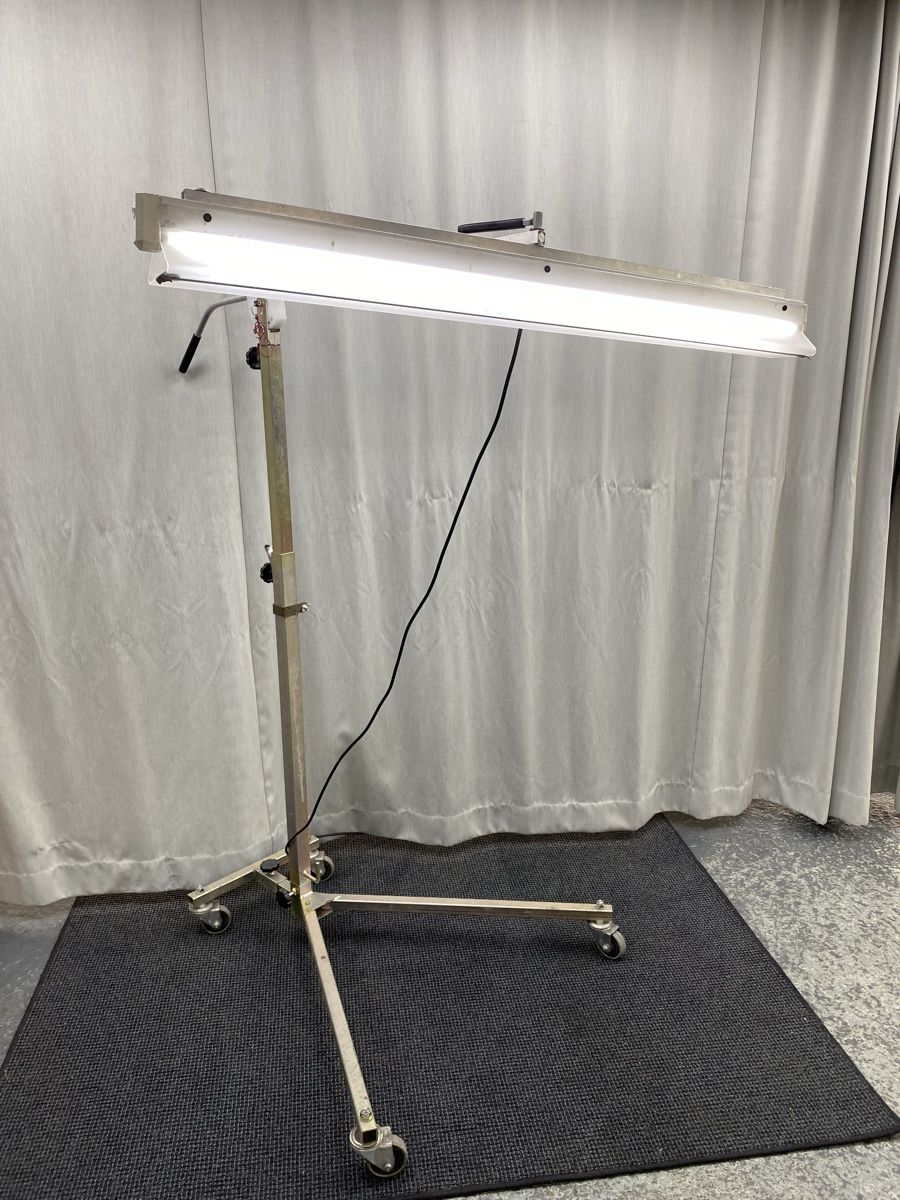 Lampen: Mobile höhenverstellbare Werkstattlampe – Gebraucht aus Hägglingen von Karin0802