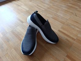 Herren Sneakers leicht Gr. 42 Neu