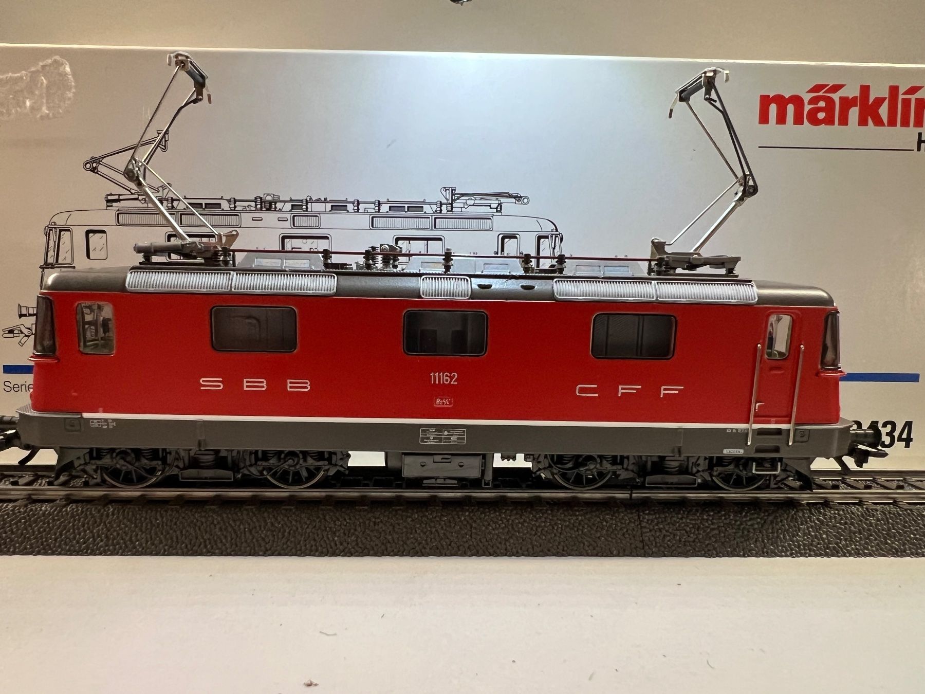 Märklin Modelleisenbahnen: Märklin Re 4/4 Digital MFX Platine LED – Neu (gemäss Beschreibung) aus Martigny von nevada98