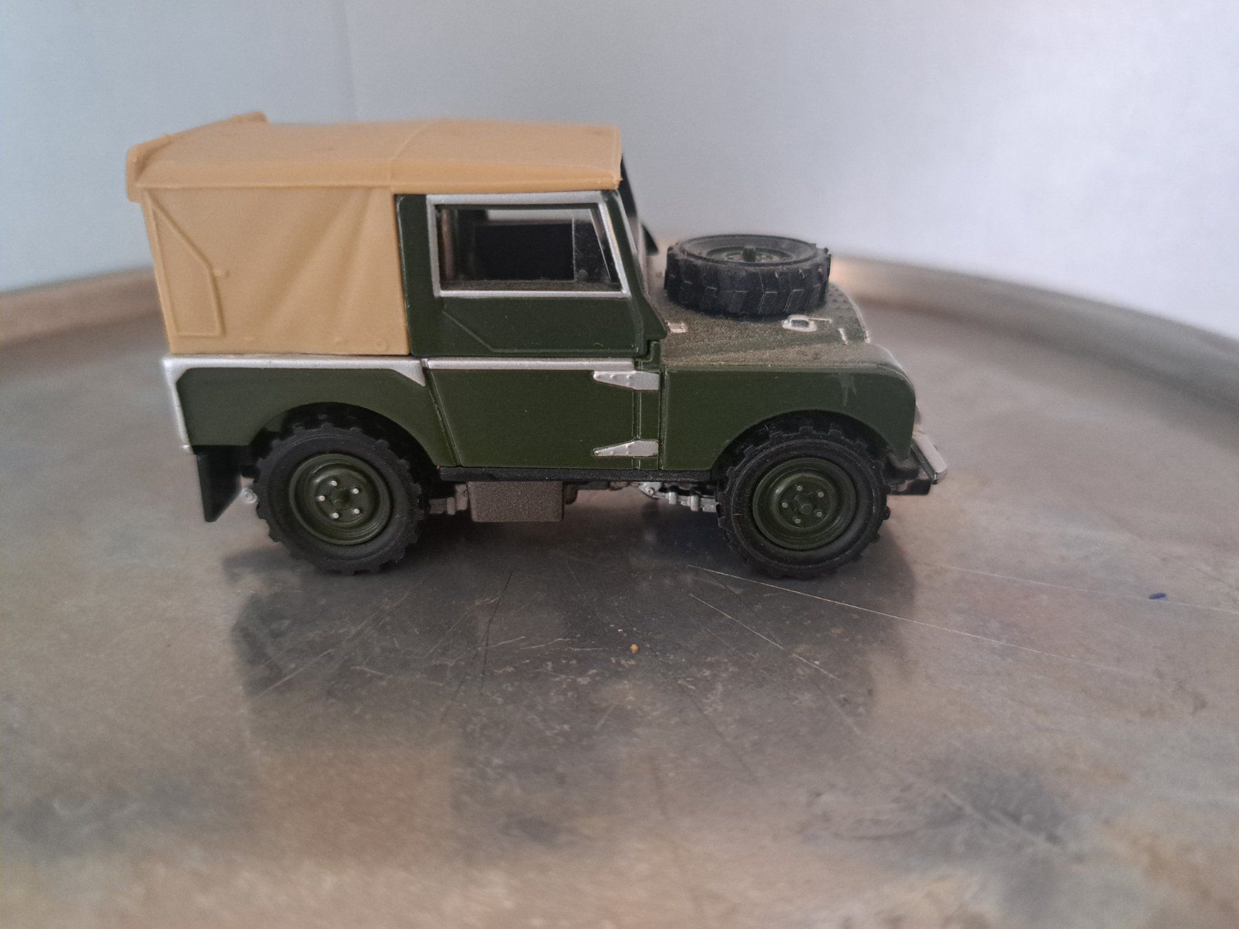 Matchbox Modellautos: Land Rover Matchbox 1/43 – Neu (gemäss Beschreibung) aus Emmenbrücke von bikesandmore75