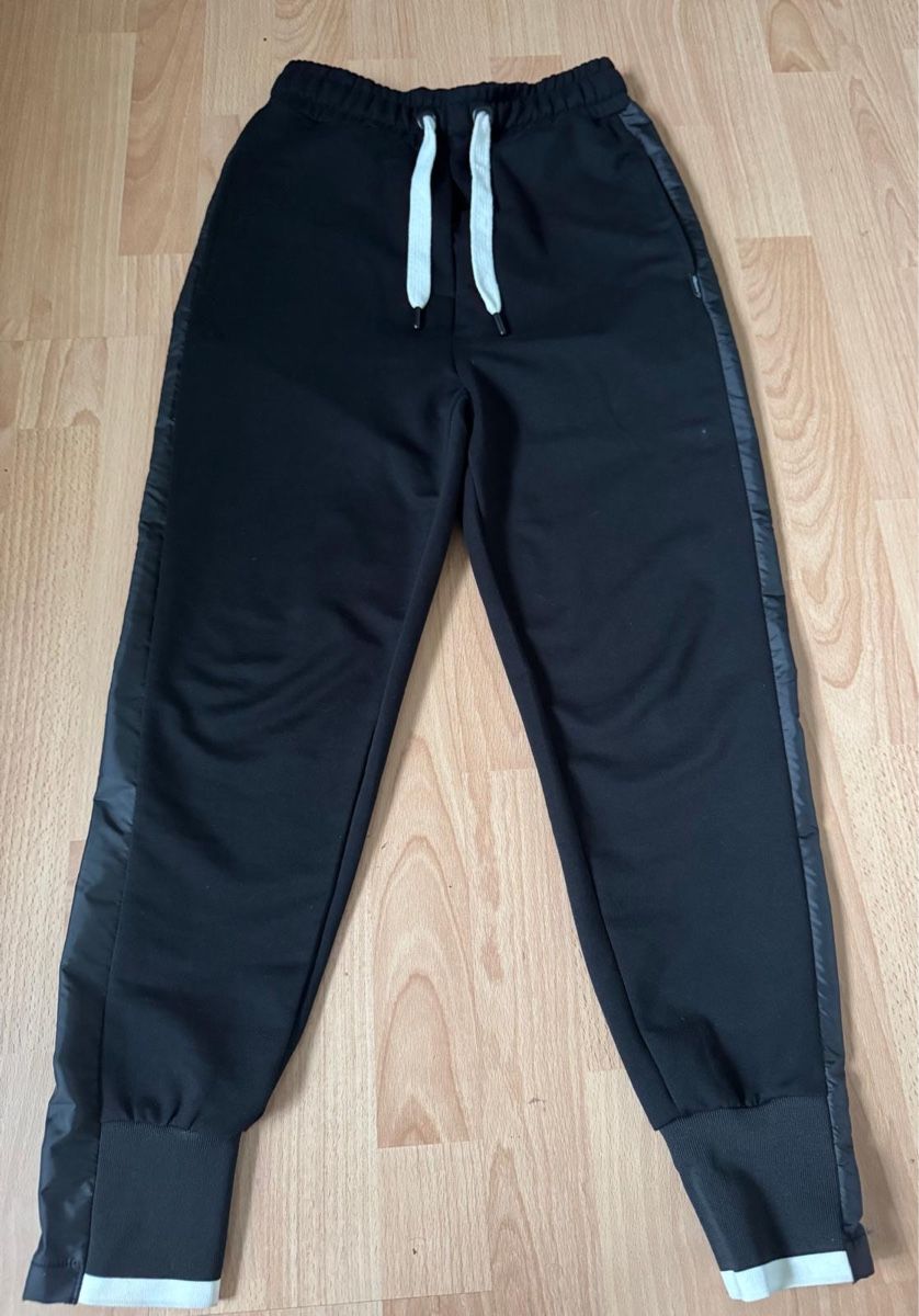 Completi & Tailleur: Really nice leisure time costume  - sport - training – Usato da Kilchberg ZH venduto da Suisse500 6