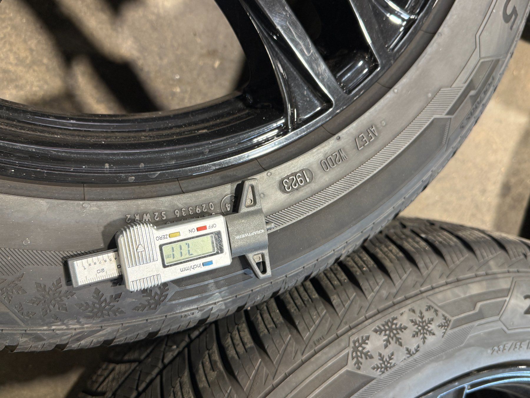 Audi Pneumatici & Ruote complete: Audi SQ5 Winterräder – Usato da Neftenbach venduto da ladu_ 3