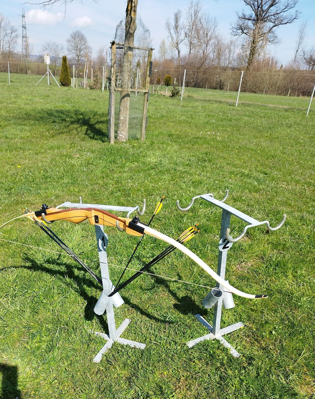 Bogenschiessen: Pfeil- und Bogenhalter – Gebraucht aus neuenkirch von Hubbi 5