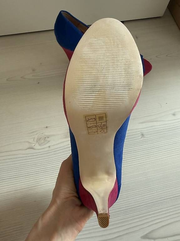 Damenschuhe: Pumps pink/kaiser blau 40 la strada  – Gebraucht aus Buchberg von the_w8gy 1