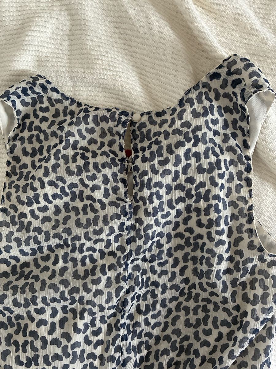 Robes: Hübsches Kleid – Neuf (Voir description) à Allschwil par eyl_bb8q 4