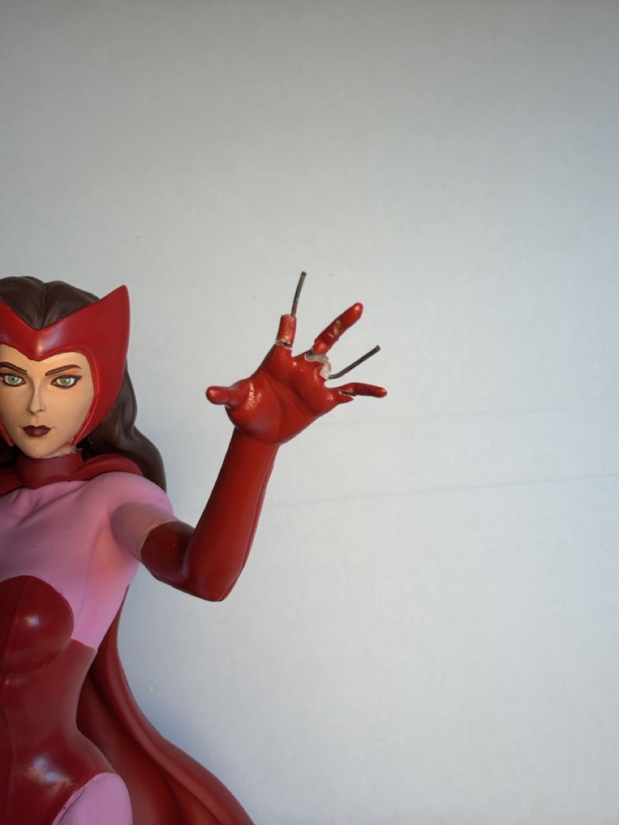 Marvel Statuette: Marvel Comic Premier Collection Statue, Scarlet Witch 28cm  – Usato da Emmenbrücke venduto da dza_dn5r 1