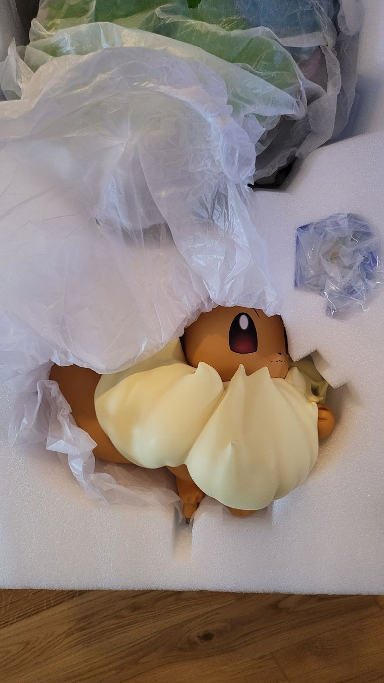Pokémon Statuette: Pokemon PPAP Studio Eevee Evolutions Diorama Resin Statue – Usato da Seuzach venduto da Xauberai 2