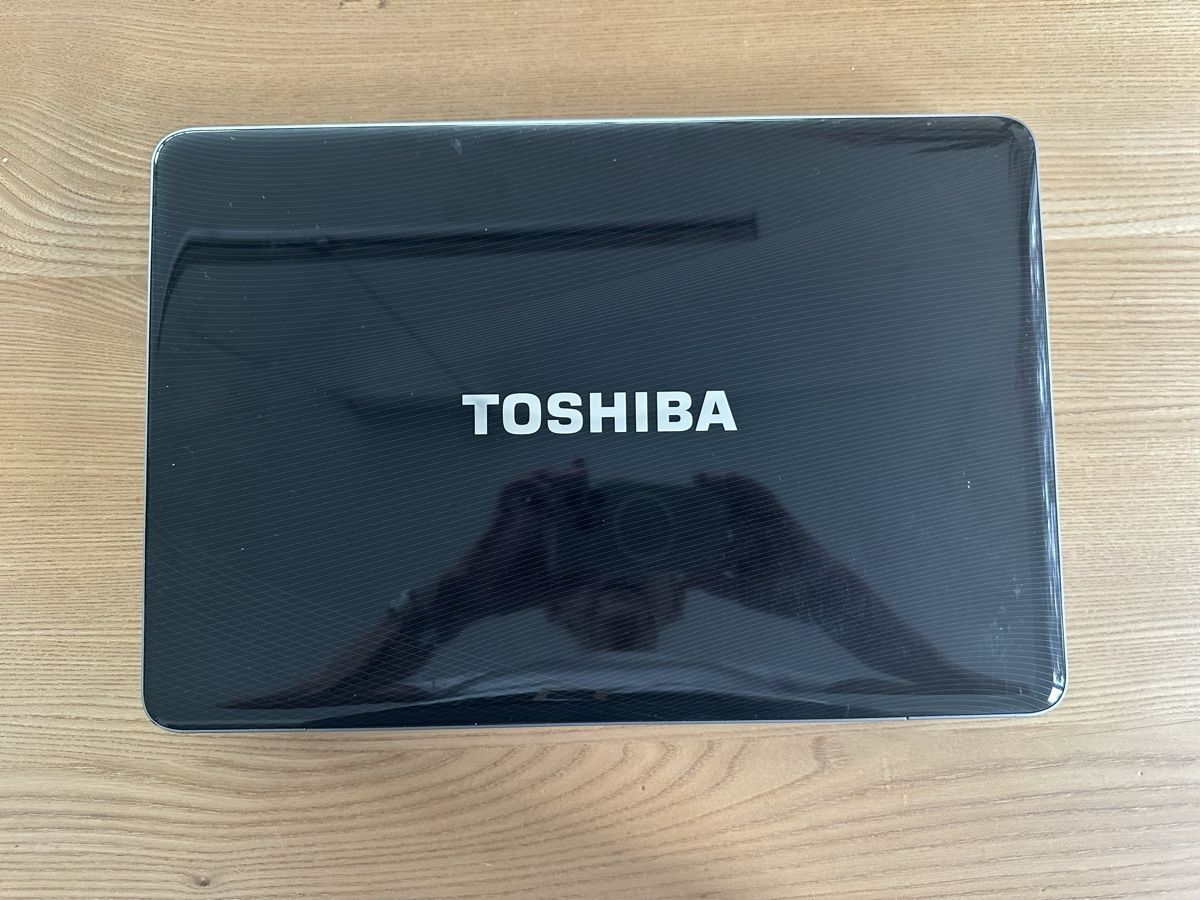 Toshiba Notebook: Toshiba Laptop – Usato da Niederscherli venduto da ebl_zwc9 2