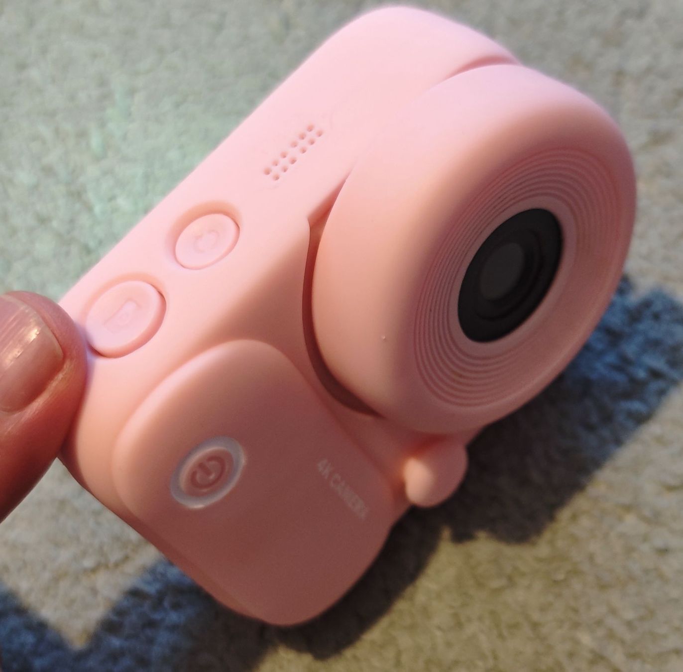 Kamera: Pink Kids' 4K Camera - Capture Memories – Neu (gemäss Beschreibung) aus Davos Dorf von Miguelnogueira