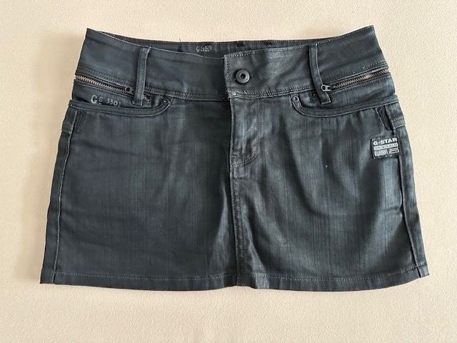G-Star Pantaloni: G Star miniskirt – Nuovo (secondo la descrizione) da Dallenwil venduto da ZD2019