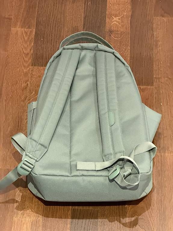 Rucksäcke: Herschel Nova Backpack 18L – Gebraucht aus Hünenberg von DC-AG 1