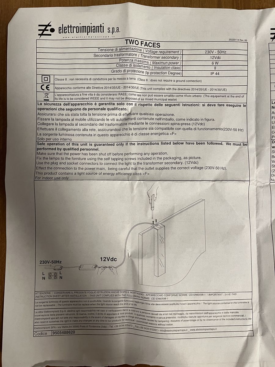 Lampade: Lampada da bagno specchio TWO FACES nuova. – Nuovo e nell'imballaggio originale da Mendrisio venduto da cost.del 4