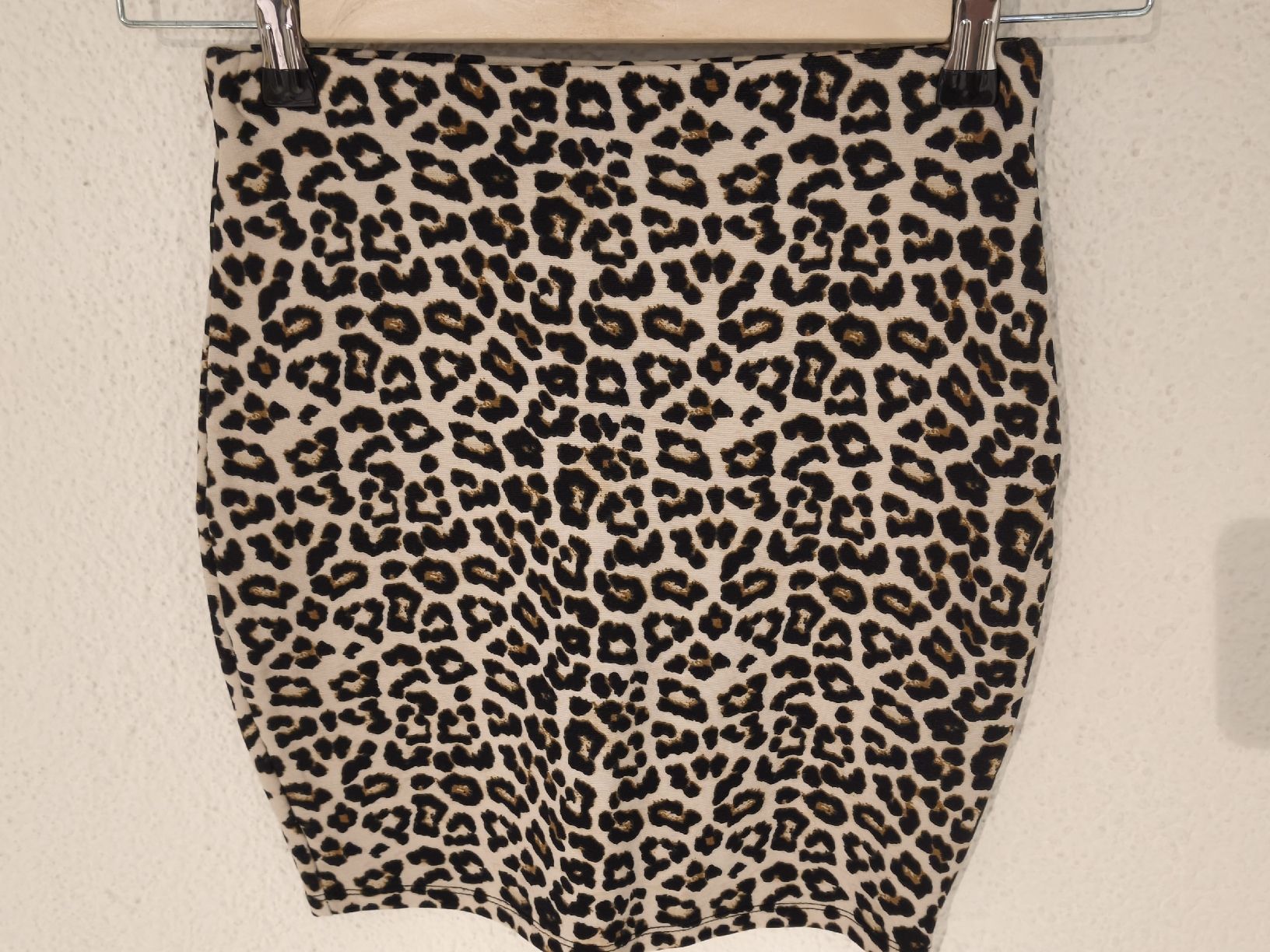 Röcke: Rock AMISU Leo Print Grösse 34 neu – Neu (gemäss Beschreibung) aus Emmetten von SecondhandSiska