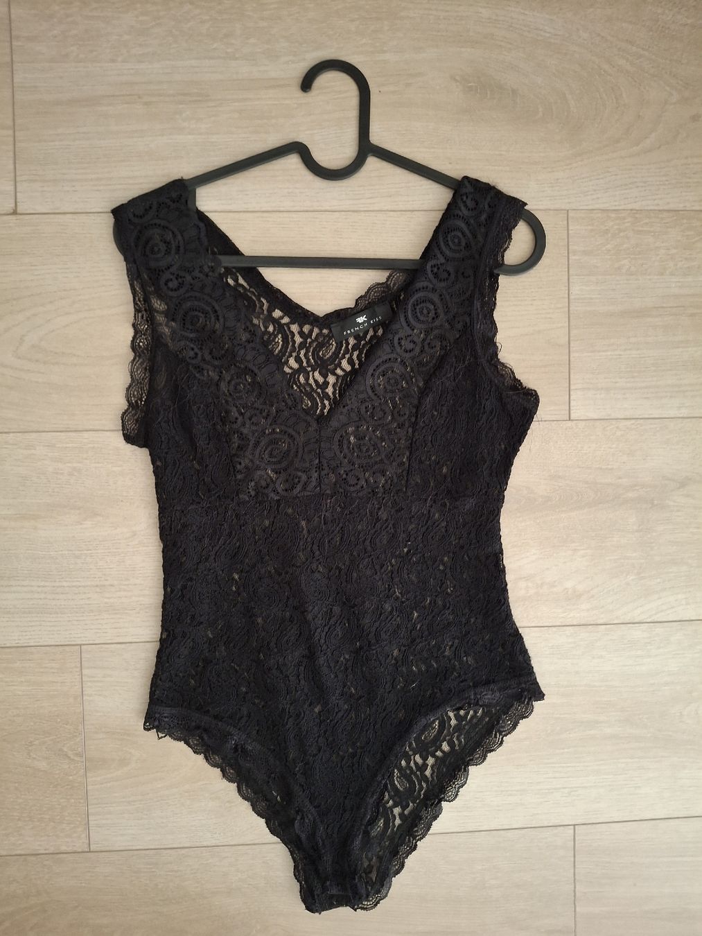 Top: Haut noir dentelle – Nuovo (secondo la descrizione) da Ecublens FR venduto da kla_th5j 1