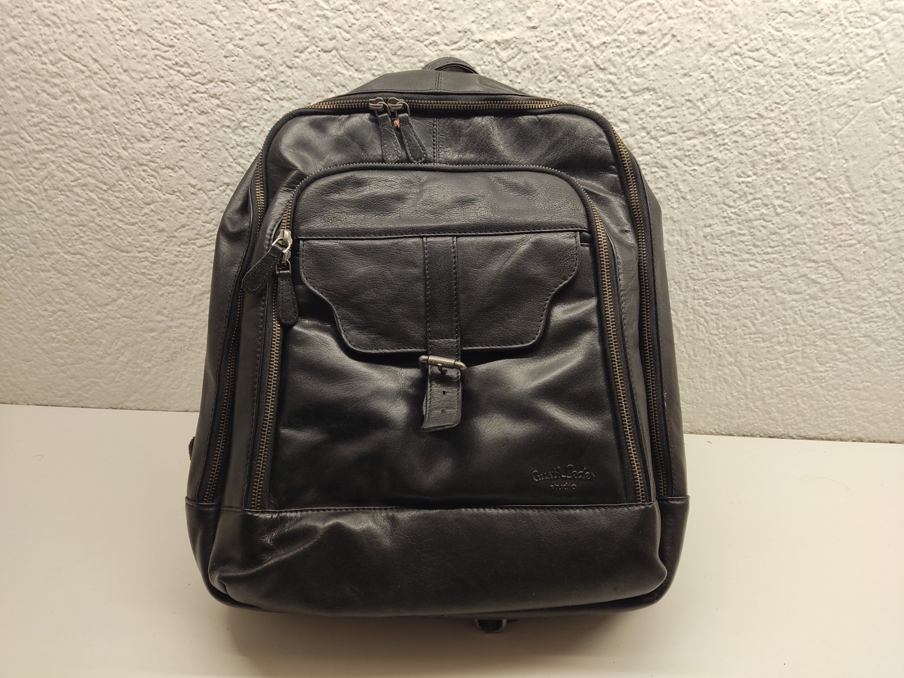 Zaini: Gusti Leder "Niki" / Schwarzer Echtleder Rucksack – Usato da Bern venduto da wratter