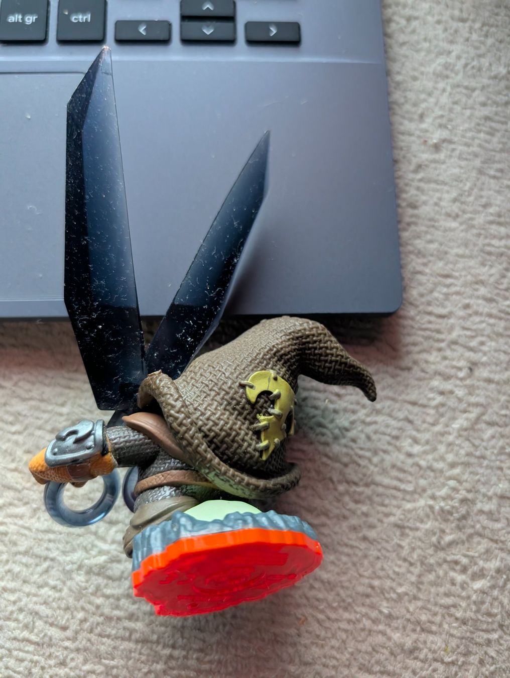 Statuette: Skylanders Trap Team Figure Short Cut Master Undead Element – Usato da Hünenberg See venduto da SpecialEditionGaming 1