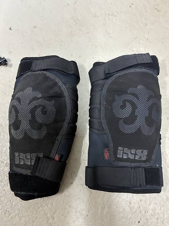 IXS Schutz & Schoner: IXS X-Slope, Knieschoner Gr "M" – Neu und originalverpackt aus Thun von Flake1010