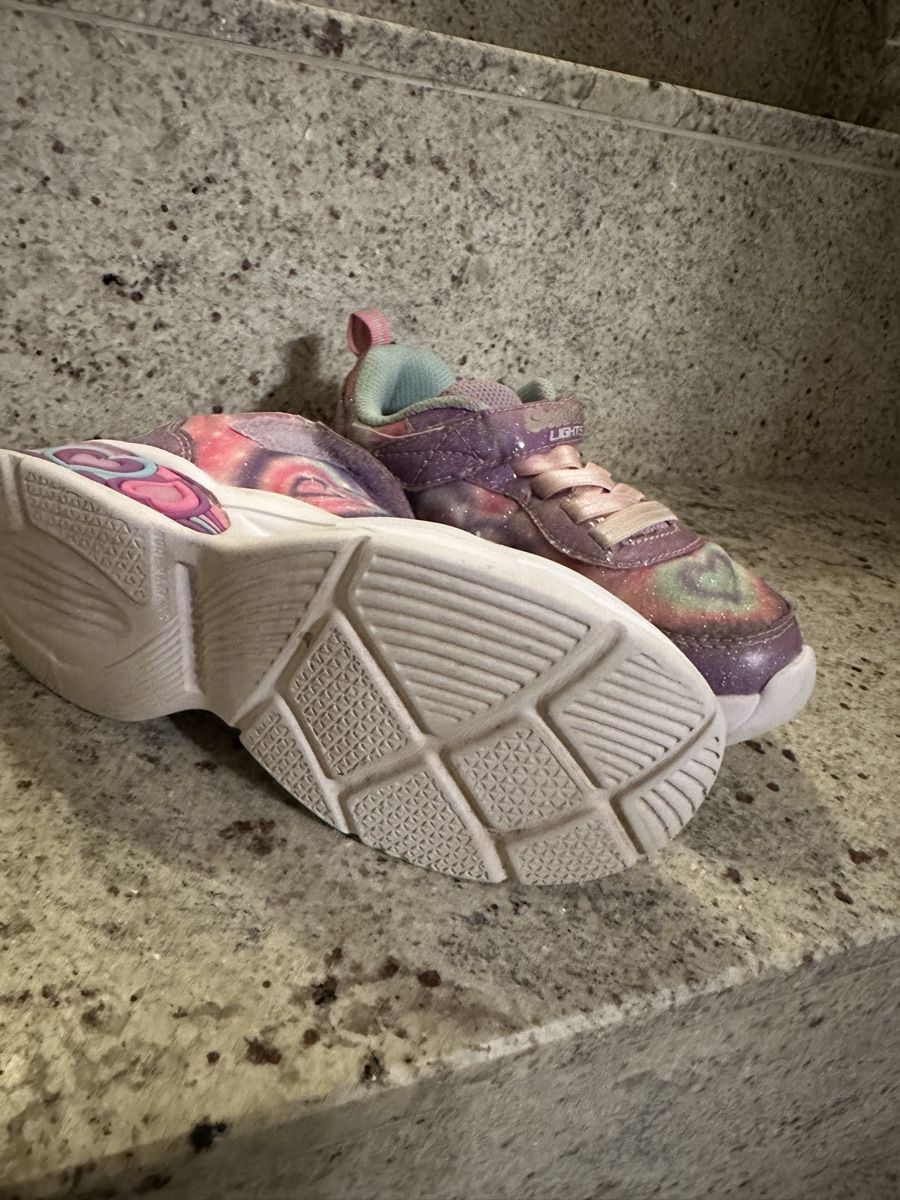 Skechers Scarpe per ragazze: Skechers Sneaker//27// – Usato da Böckten venduto da ZokaAugust 2