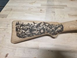 Karabiner 31 Schaft Holz mit Gravur Eidgenoss