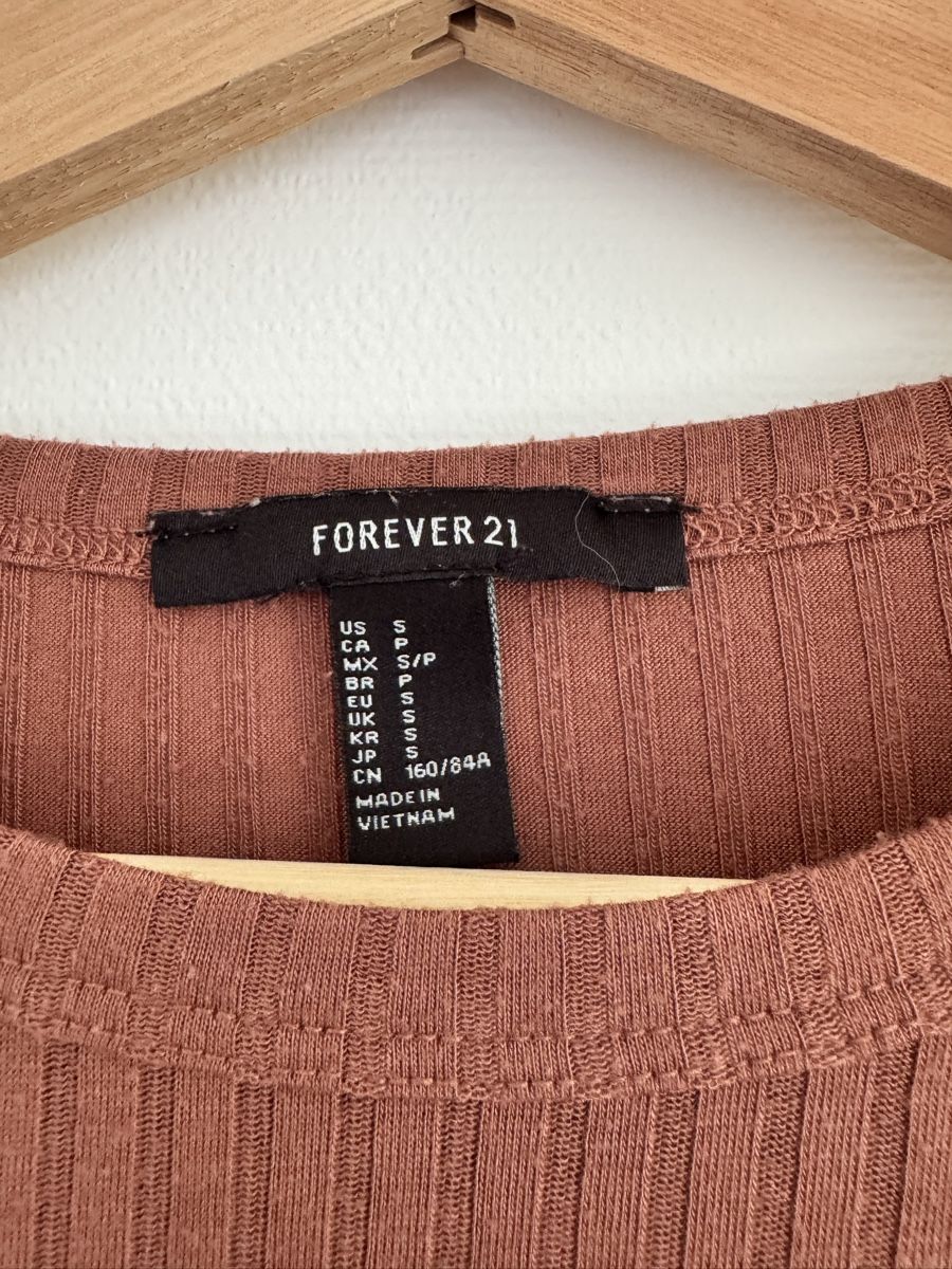 T-Shirts: Crop Top, Forever 21 – Gebraucht aus St. Gallen von nikolasbong 2