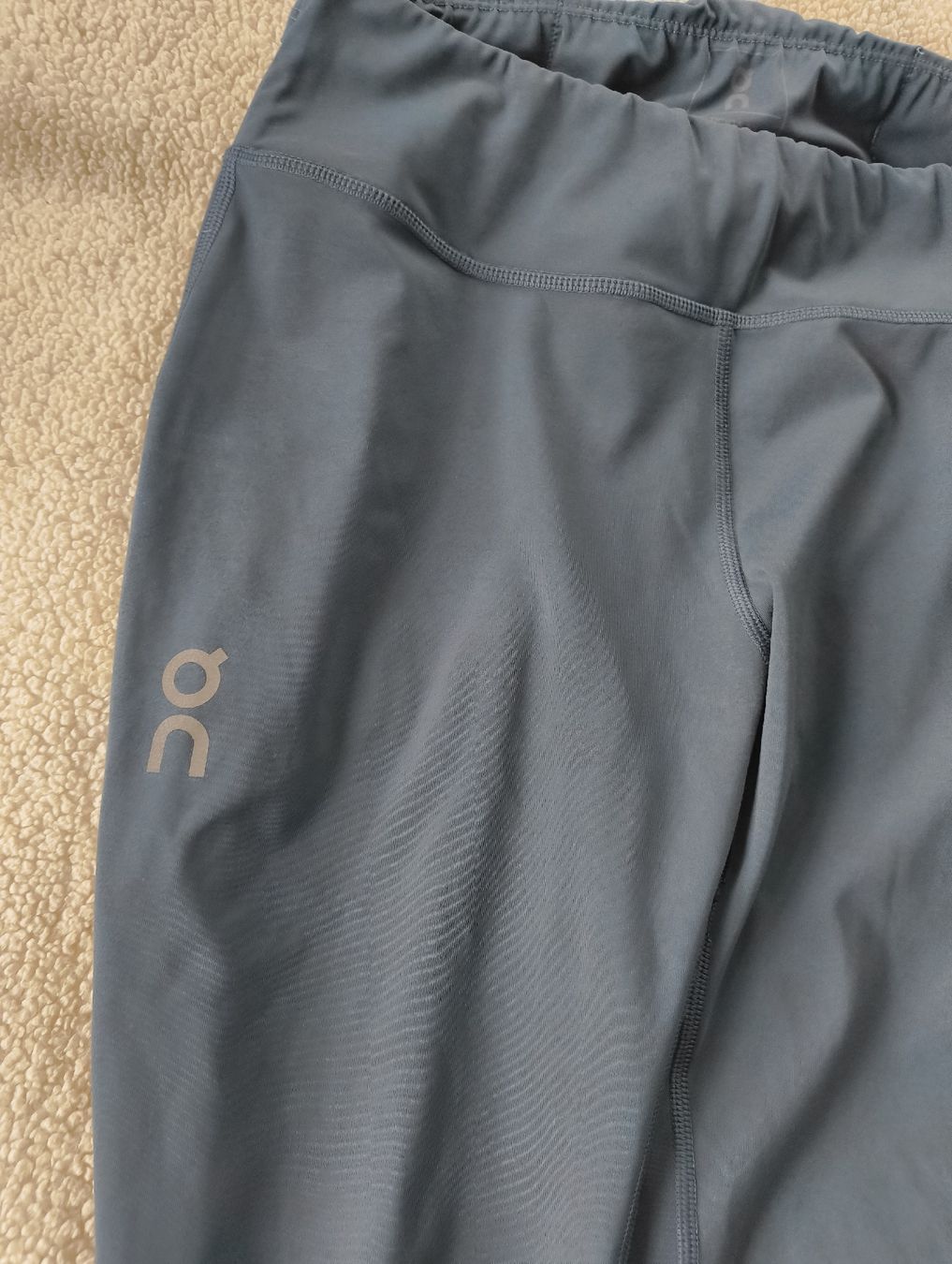 Leggings: On Running Pants mit Taschen M – Gebraucht aus Stein am Rhein von DaOhana 4