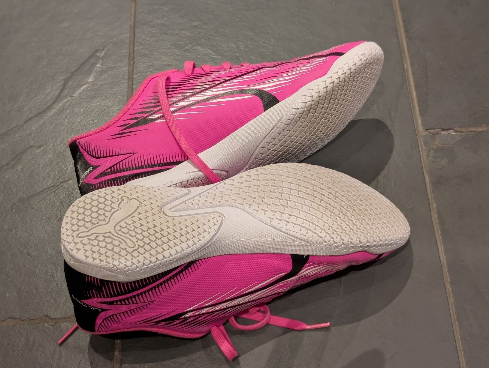 Schuhe für Mädchen: Puma Fussballschuh – Gebraucht aus Stäfa von Viviane77 2