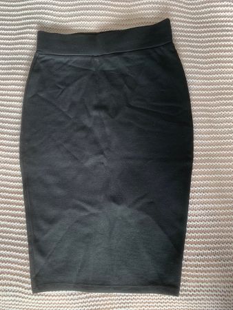 Jupe crayon noir chic