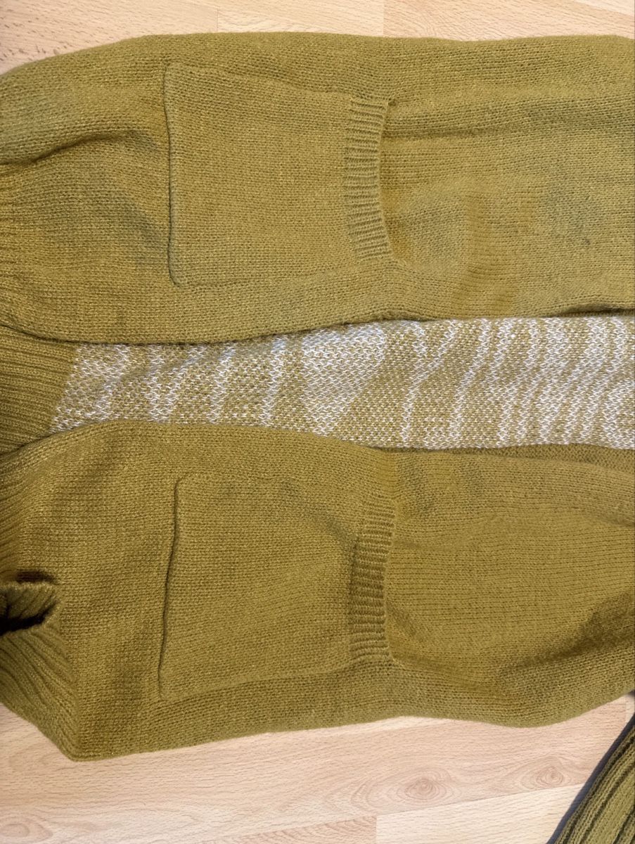 Maglioni & Felpe: STRICKJACKE MIT KAPUZE – Usato da Alchenflüh venduto da selina077 2
