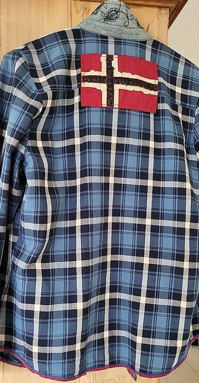 Camicie: Napapijri Flanell Hemd – Usato da Zizers venduto da Roosi1 1