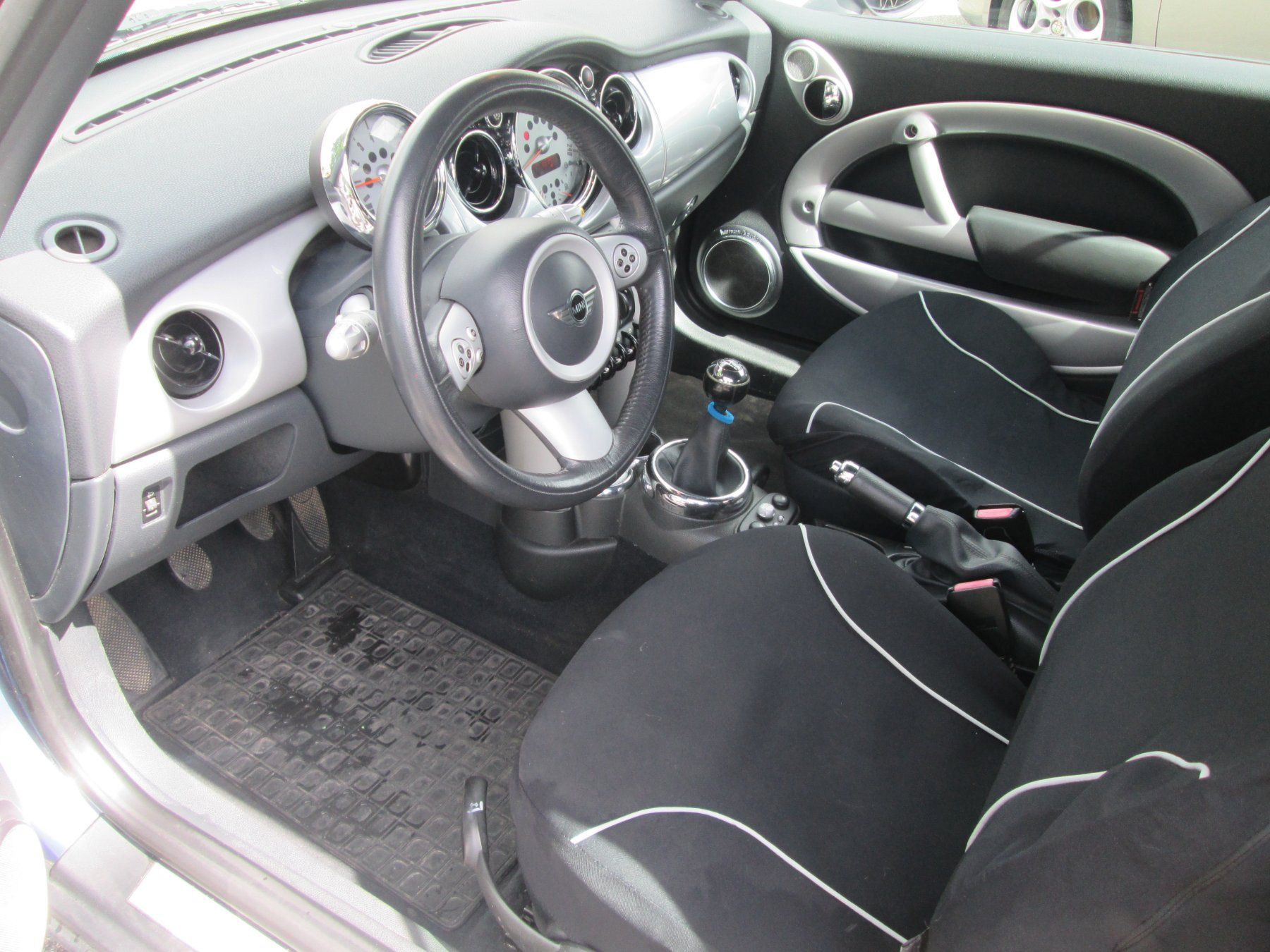 Mini Automobili: Mini Cooper Cabriolet – Usato da Laufen venduto da Garage-Straumann 5