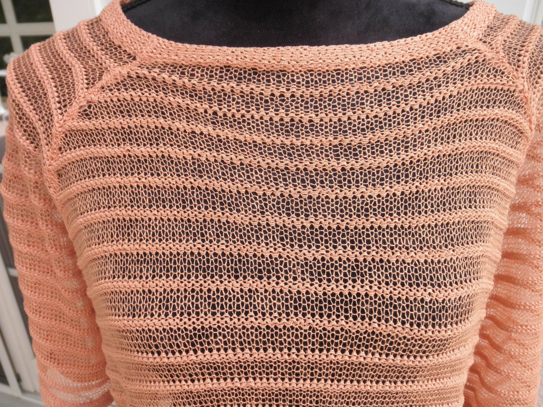 Pulls & Sweat-shirts: Carla Variala Lochstrick Seide – Neuf avec emballage d'origine à Buttwil par Engelhaar 1