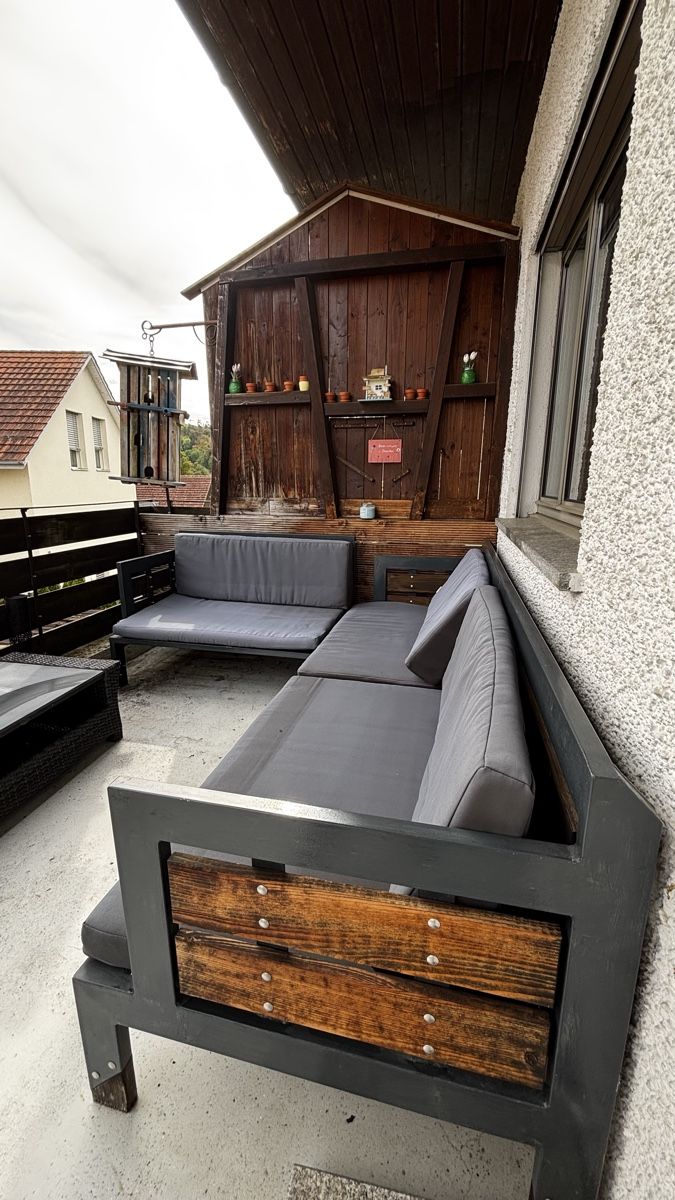 Divani: Outdoor Ecklounge mit Polstern (massiv) – Usato da Fisibach venduto da Fisisale